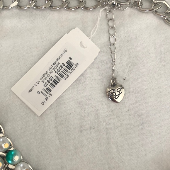 Betsey Johnson Silver Tone Bib Necklace Christmas Charms & Shaky Faux Pearls NWT - Picture 3 of 16